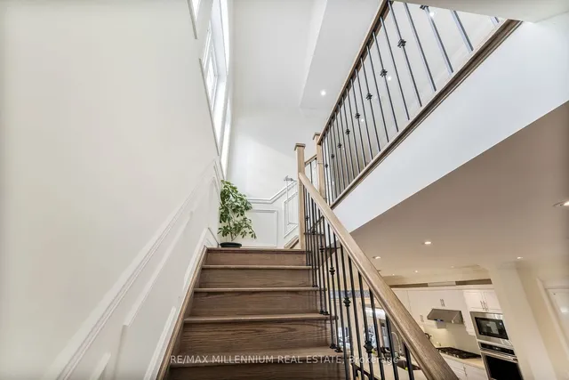 Additional image 8 of 542 Stream Cres