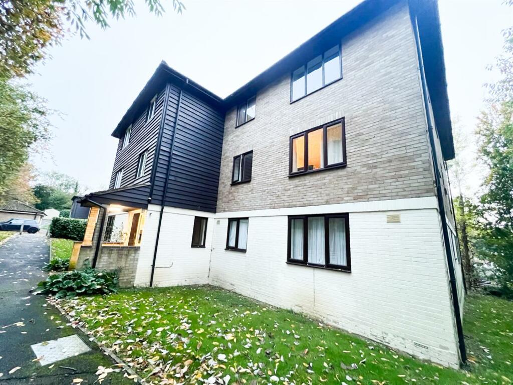 Additional image 6 of Fairbairn Close, Purley