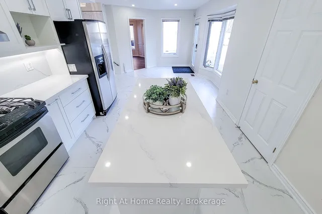 Additional image 22 of 85 Meadowlands Blvd