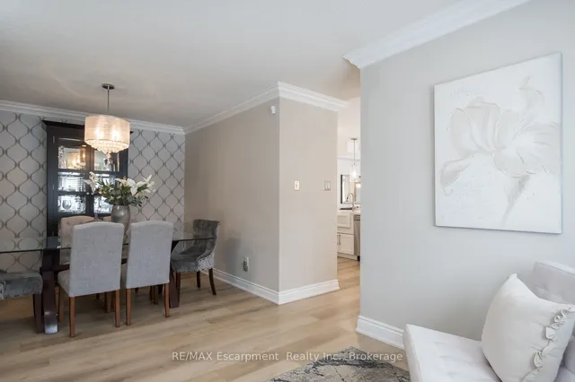 Additional image 17 of 635 Willmott Cres