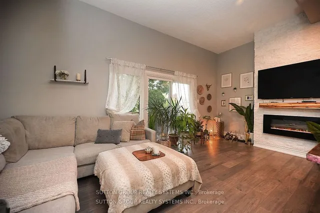 Additional image 8 of 400 Bloor St Unit 68