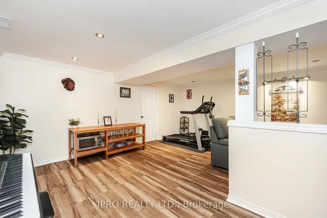 Additional image 29 of 1615 Sir Monty's Dr