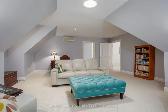 Additional image 33 of 4179 Lakeshore Rd