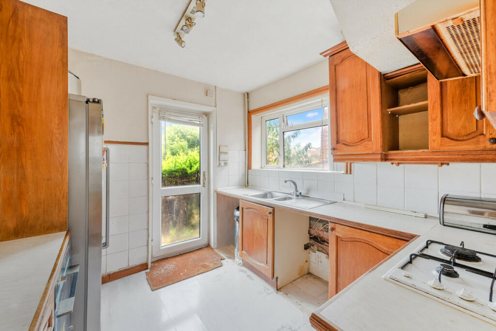 Additional image 5 of Mitchley Avenue, Purley, CR8