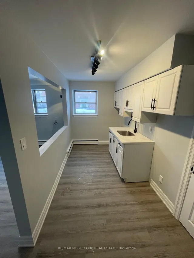Additional image 8 of 5 Applewood Ave Unit 2