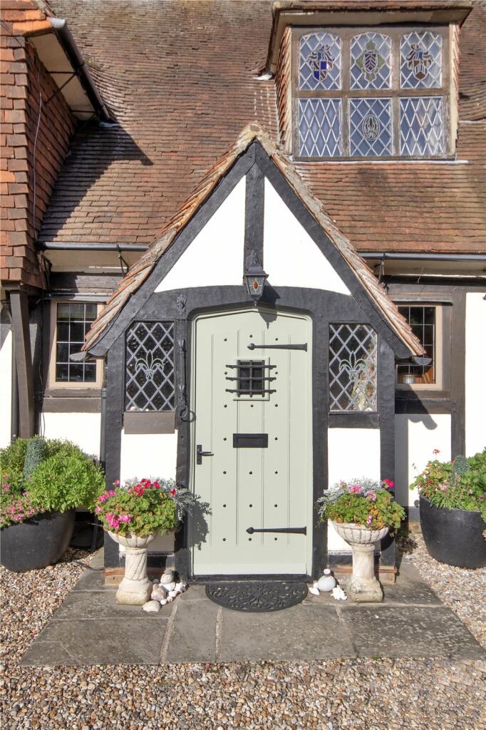 Additional image 20 of Fitzroy Avenue, Kingsgate, Broadstairs, Kent, CT10