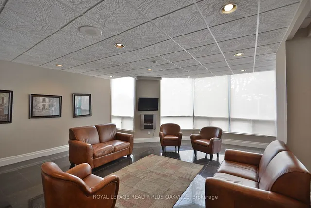 Additional image 39 of 4470 Tucana Crt Unit 910