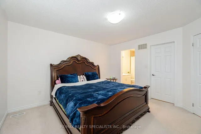Additional image 9 of 1158 Duignan Cres