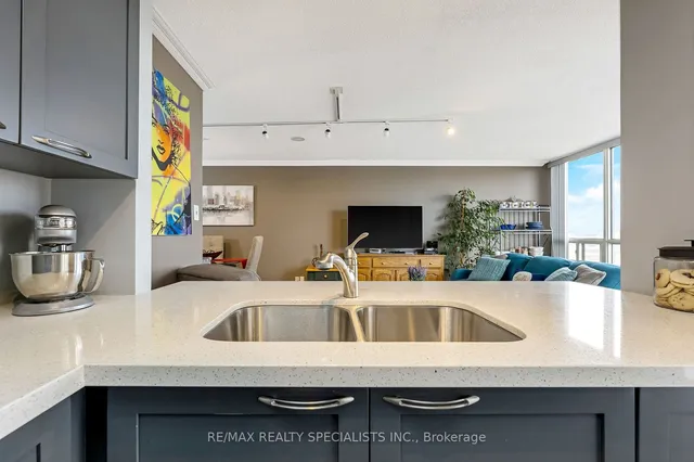 Additional image 18 of 50 Eglinton Ave Unit 501