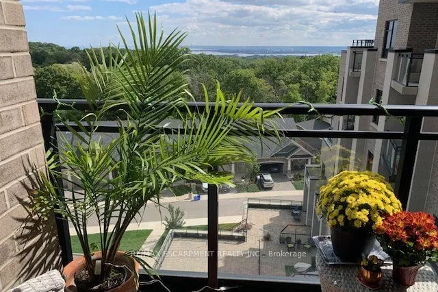 Additional image 28 of 30 Hamilton St Unit 605