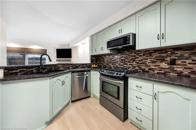 Additional image 13 of 2025 Cleaver Ave Unit 27