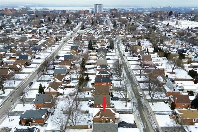 Additional image 30 of 174 East 34th St