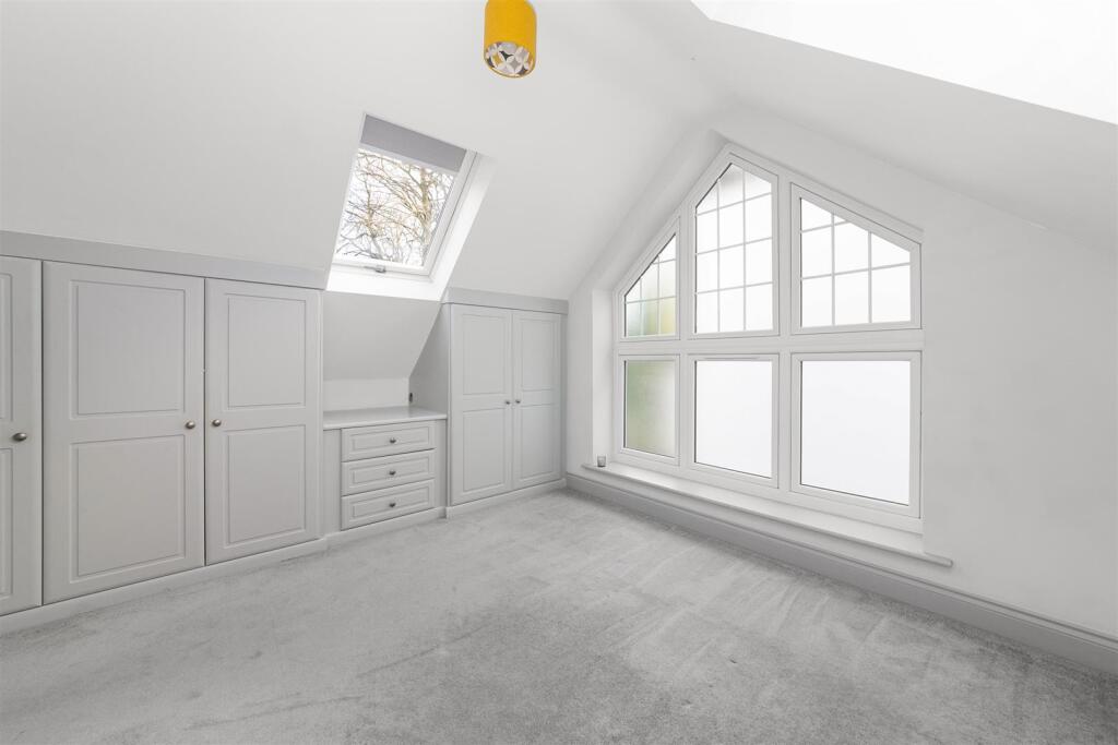 Additional image 8 of Woodcote Valley Road, Purley