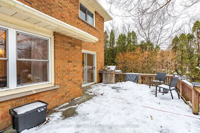 Additional image 32 of 67 Laurendale Ave