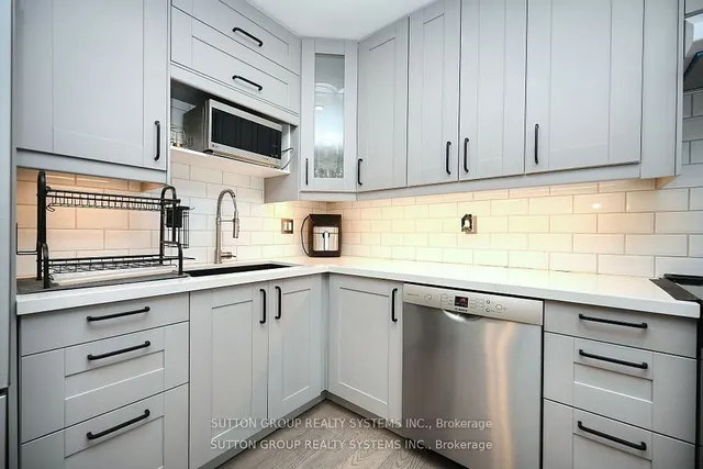 Additional image 18 of 400 Bloor St Unit 68