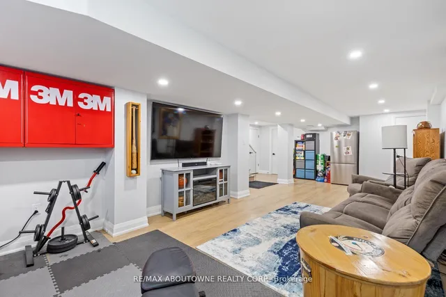 Additional image 25 of 1302 Dunbar Rd