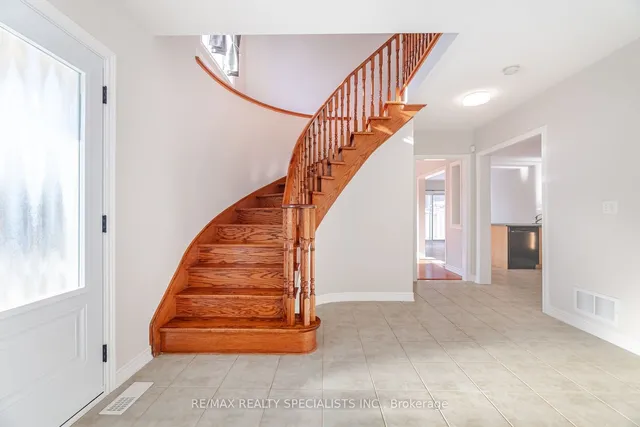 Additional image 5 of 615 Garden Walk