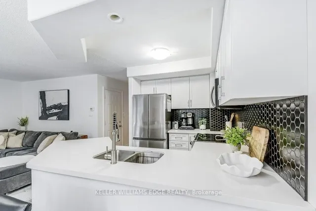Additional image 19 of 2774 King St Unit 32