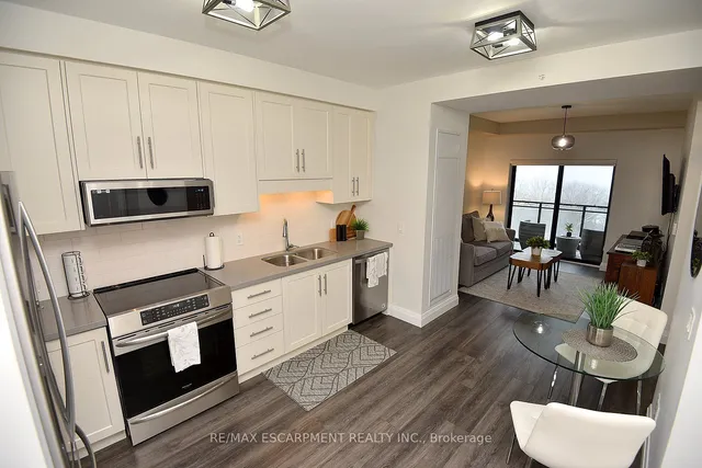 Additional image 15 of 30 Hamilton St Unit 605