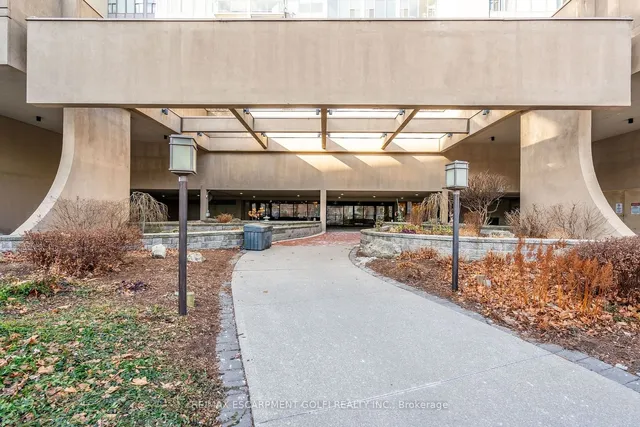 Additional image 3 of 75 Queen St Unit 1804