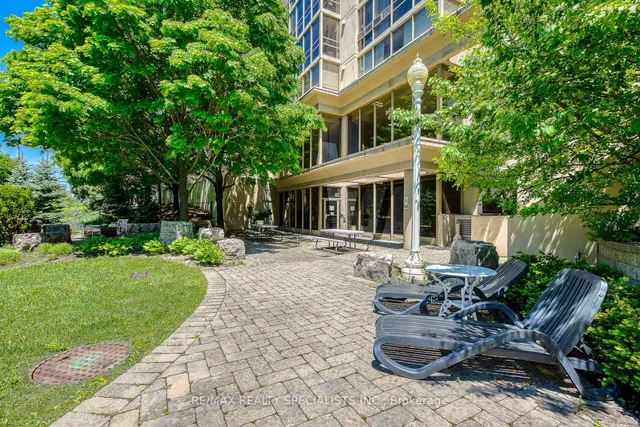 Additional image 34 of 50 Eglinton Ave Unit 403