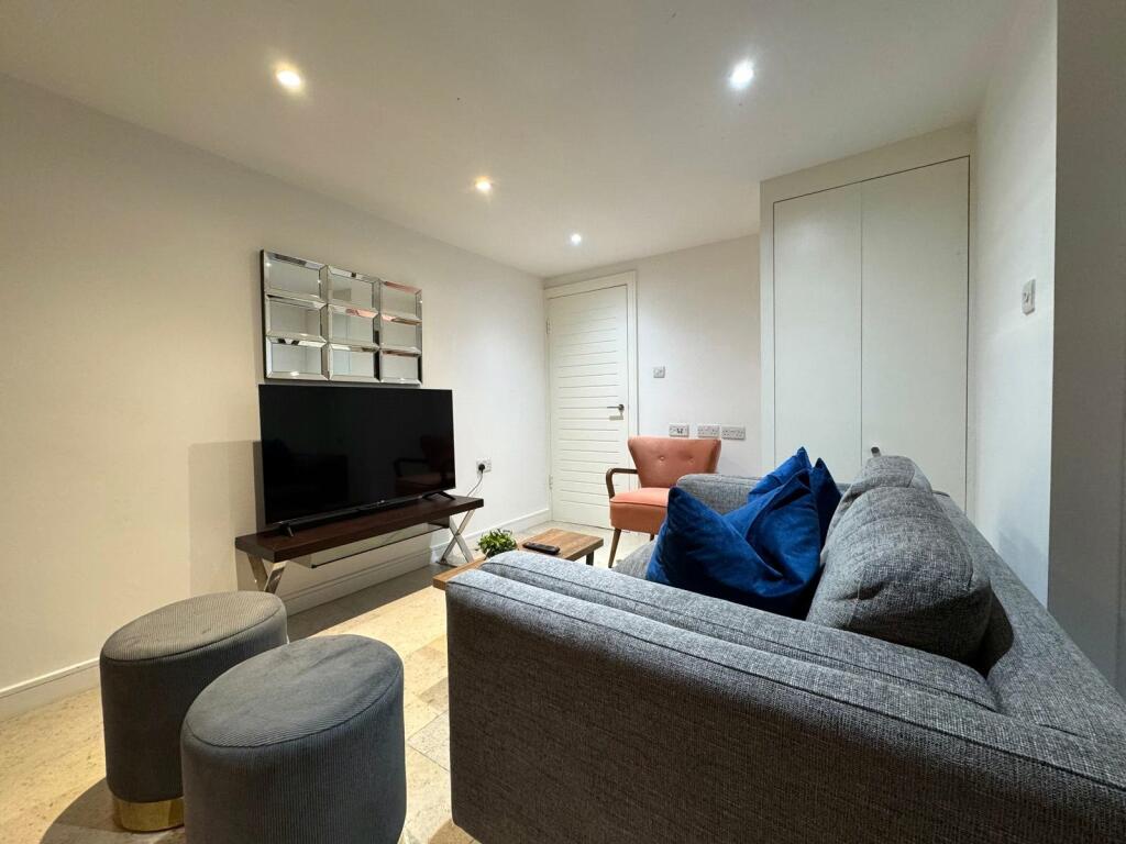 Additional image 8 of Moffat Road, Thornton Heath, CR7