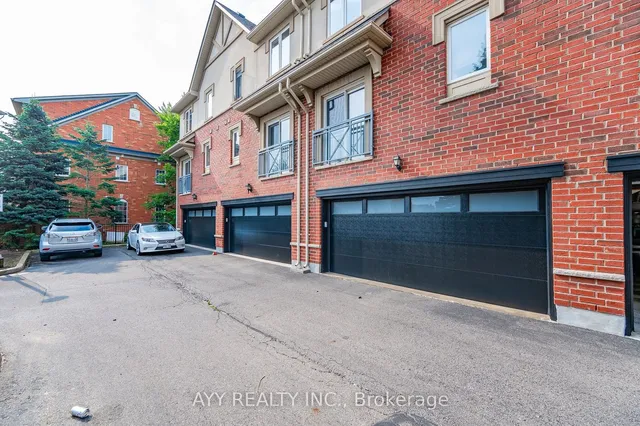 Additional image 34 of 47 Glenashton Dr Unit 4