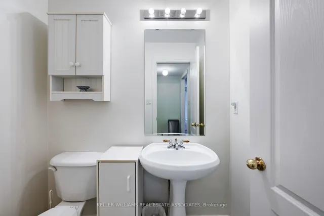 Additional image 10 of 728 Spanish Moss Tr