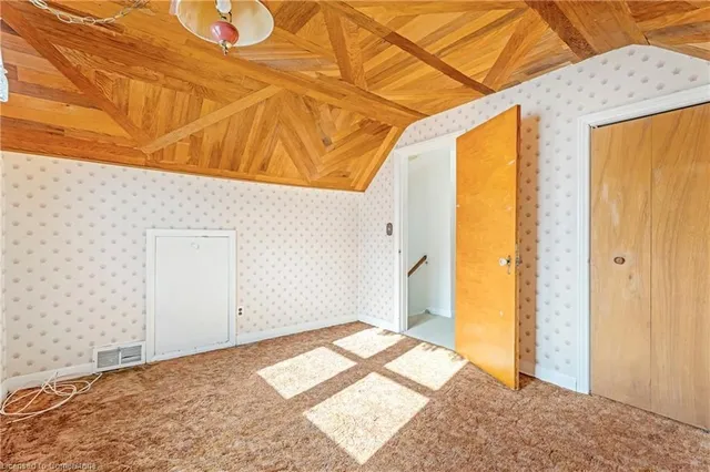 Additional image 22 of 59 Mountain Ave