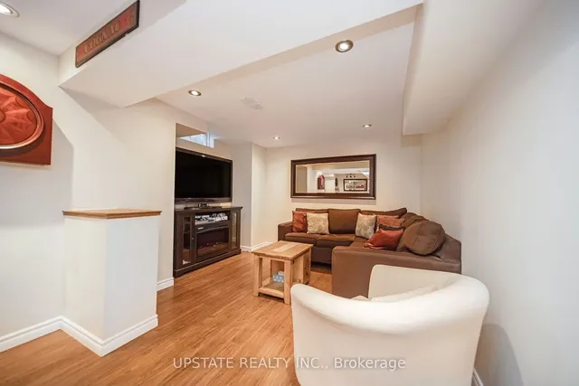 Additional image 24 of 1722 Samuelson Circ