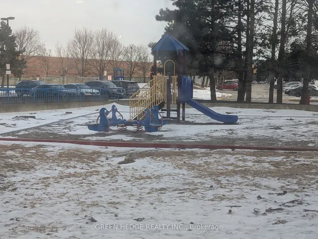 Additional image 26 of 25 Trailwood Dr Unit 707