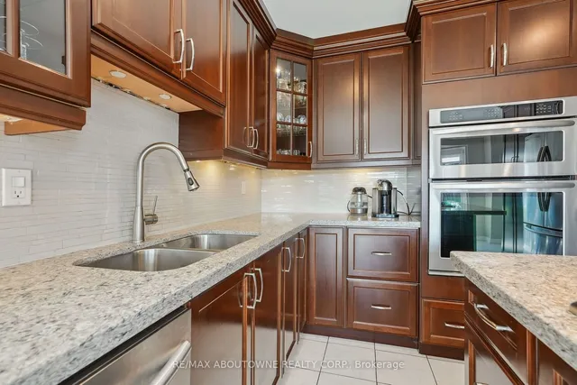 Additional image 7 of 1008 Glenbrook Ave