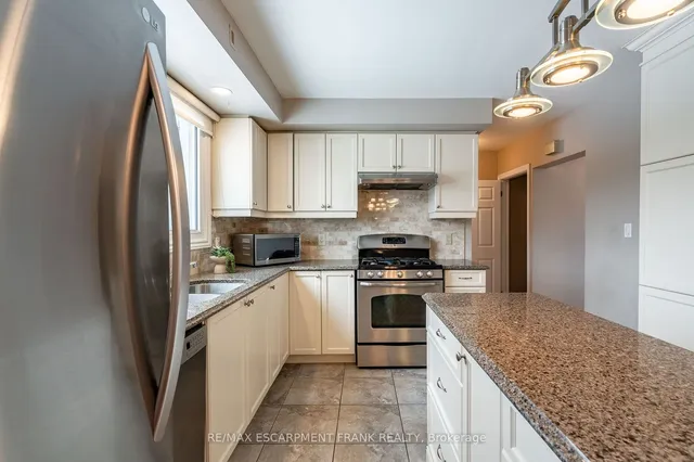 Additional image 12 of 83 Mountbatten Dr