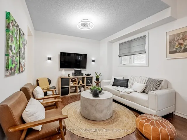 Additional image 5 of 137 Cove Cres