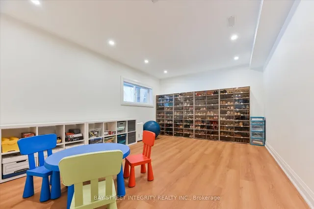 Additional image 35 of 1306 Amber Cres