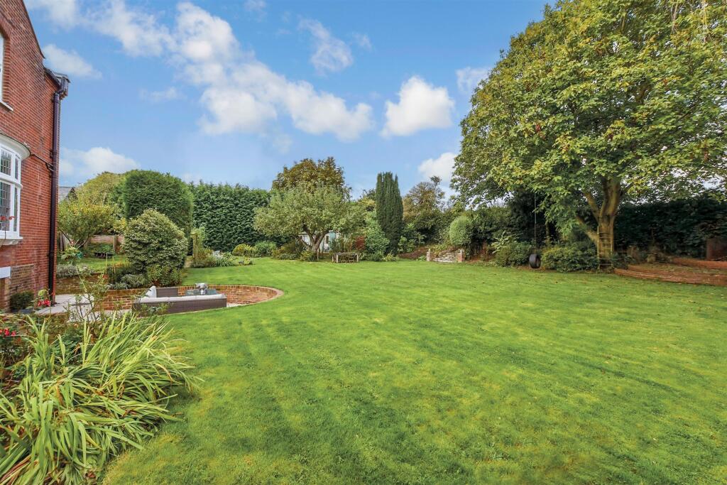 Additional image 20 of The Street, Woodnesborough, Sandwich, Kent