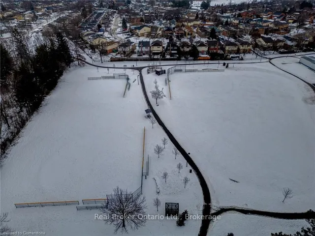 Additional image 32 of 533 Hayward Cres