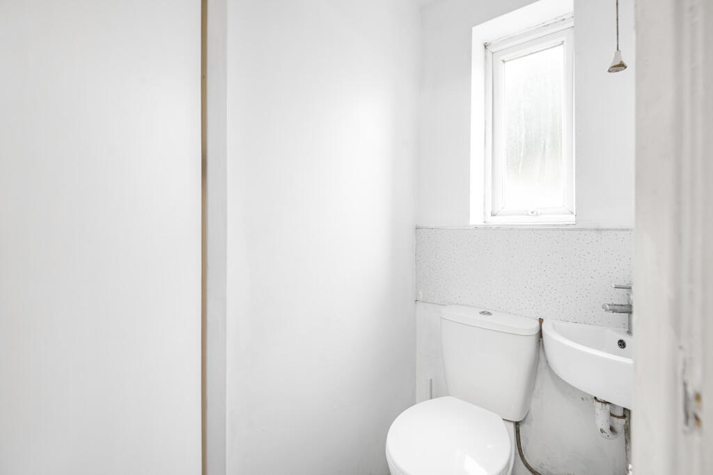 Additional image 16 of Kingswood Avenue, Thornton Heath, CR7