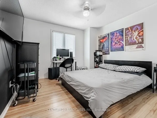 Additional image 27 of 137 Cove Cres