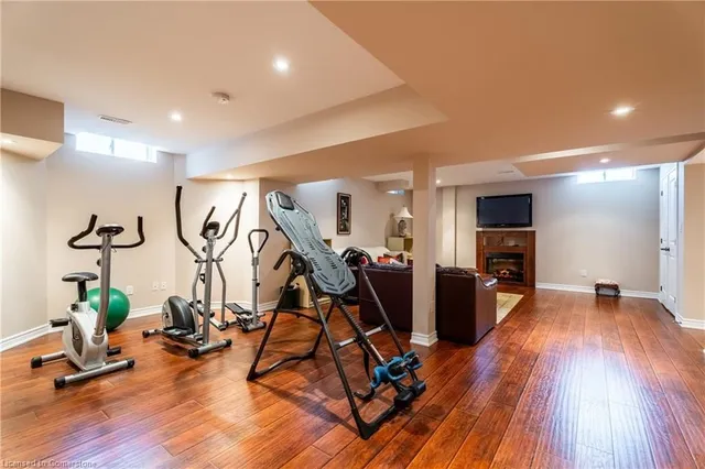 Additional image 31 of 35 Chiara Dr