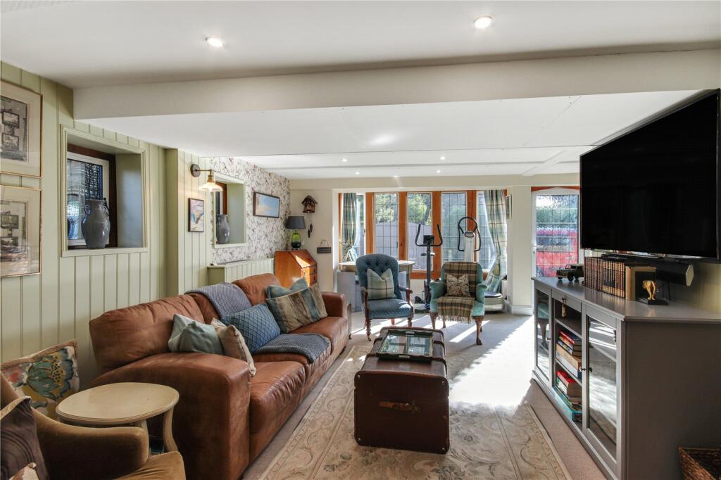 Additional image 8 of Fitzroy Avenue, Kingsgate, Broadstairs, Kent, CT10