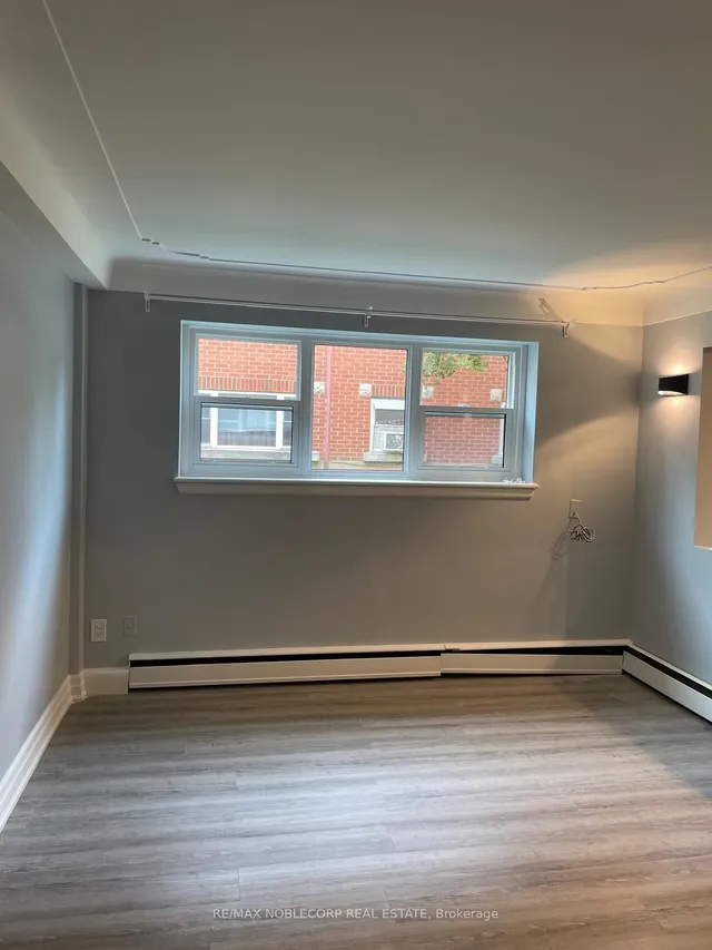 Additional image 16 of 5 Applewood Ave Unit 2