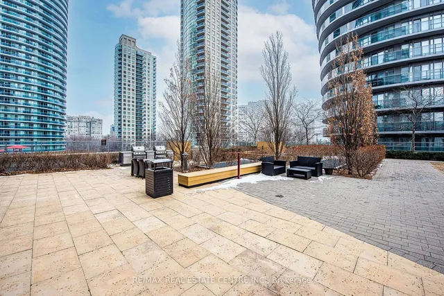 Additional image 20 of 50 Absolute Ave Unit 303