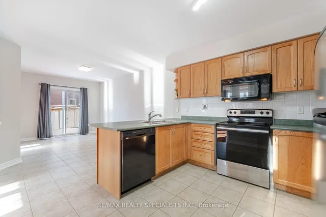 Additional image 16 of 615 Garden Walk