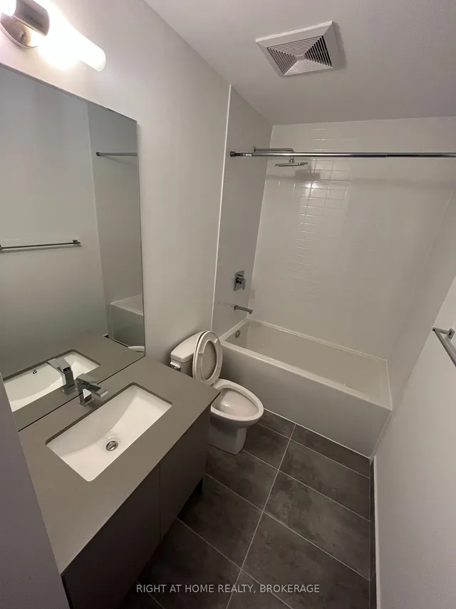 Additional image 8 of 2481 Taunton Rd Unit 1506