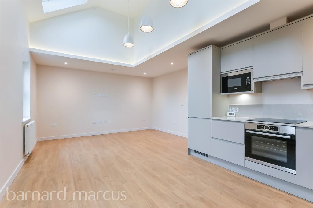 Additional image 8 of Firs Road, Kenley