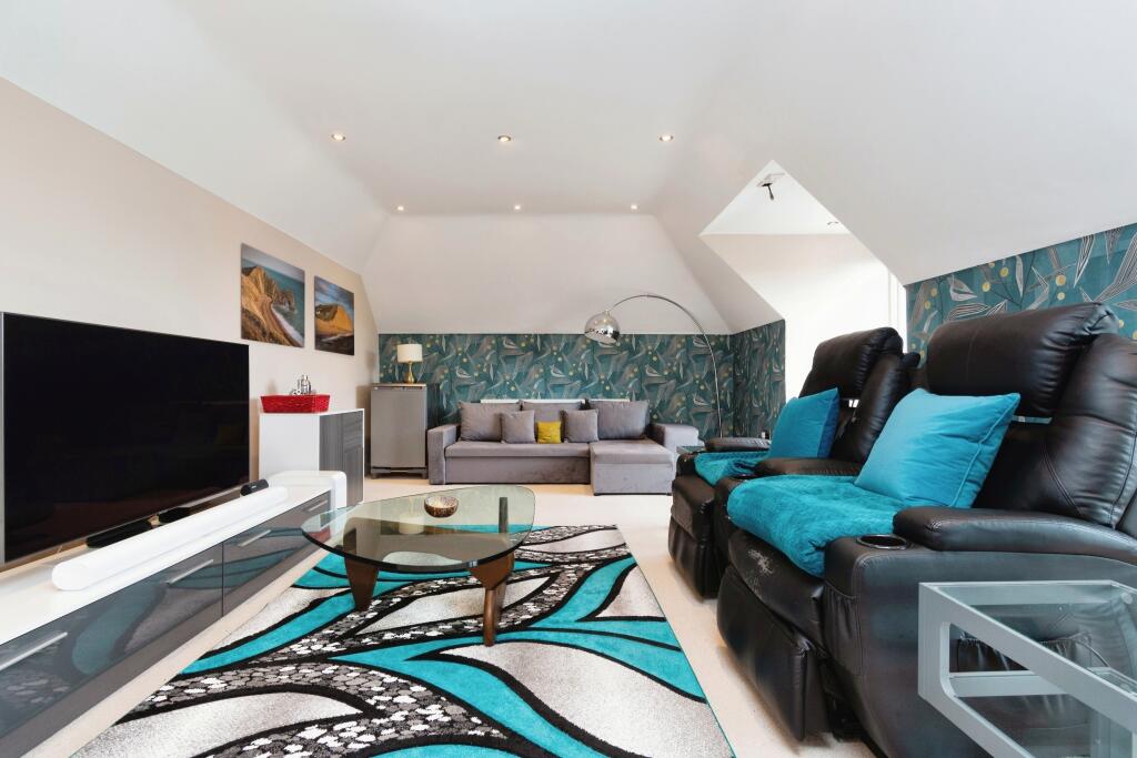 Additional image 18 of Sherwood Oaks, 13 Frensham Road, Kenley, Surrey, CR8