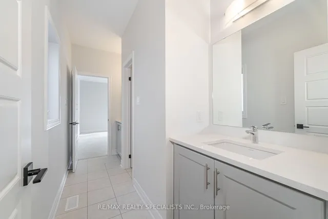 Additional image 31 of 12 Bosworth St