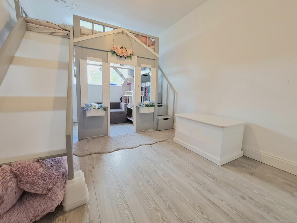 Additional image 22 of Gore Terrace, Gore Road, Eastry