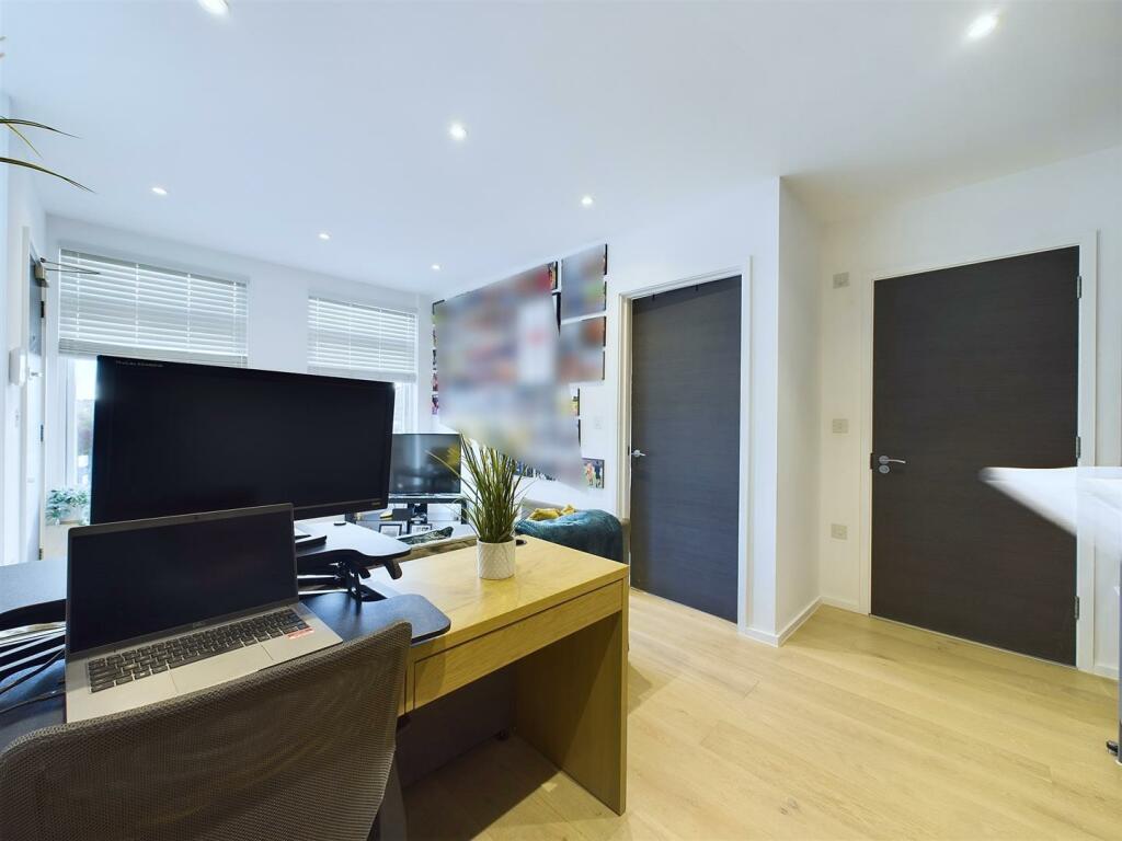 Additional image 18 of Whytecliffe Road South, Purley